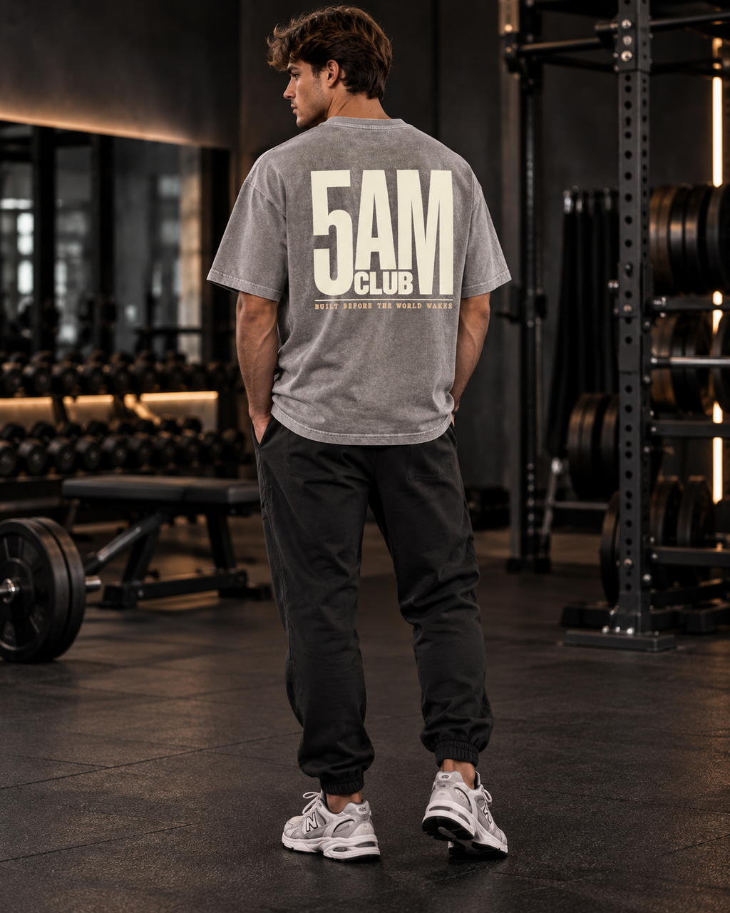 5 AM Club Oversized T-Shirt Unisex mit Backprint – Bild 3 | Corpus Maximus
