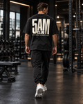 5 AM Club Oversized T-Shirt Unisex mit Backprint – Bild 1 | Corpus Maximus