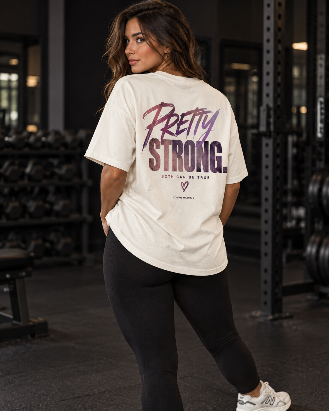 Pretty Strong Oversized T-Shirt Unisex mit Backprint – Bild 1 | Corpus Maximus