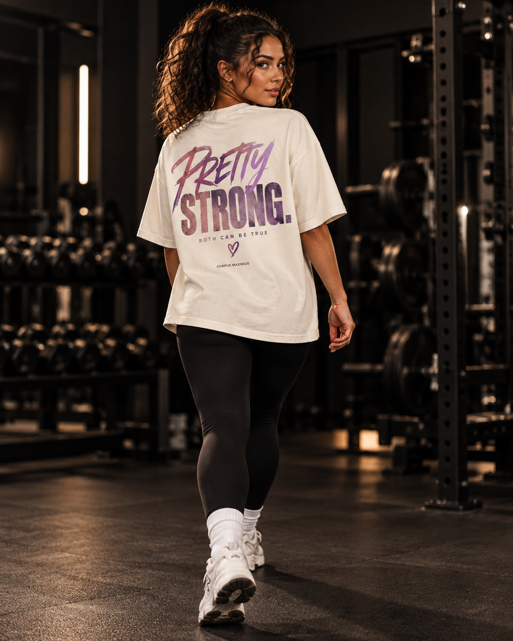 Pretty Strong Oversized T-Shirt Unisex mit Backprint – Bild 3 | Corpus Maximus